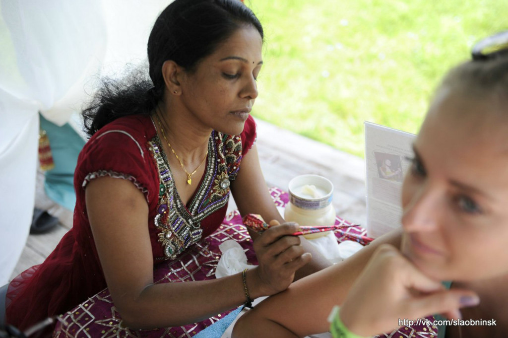 Путь к себе 2013 Мастер-класс «Мехенди»